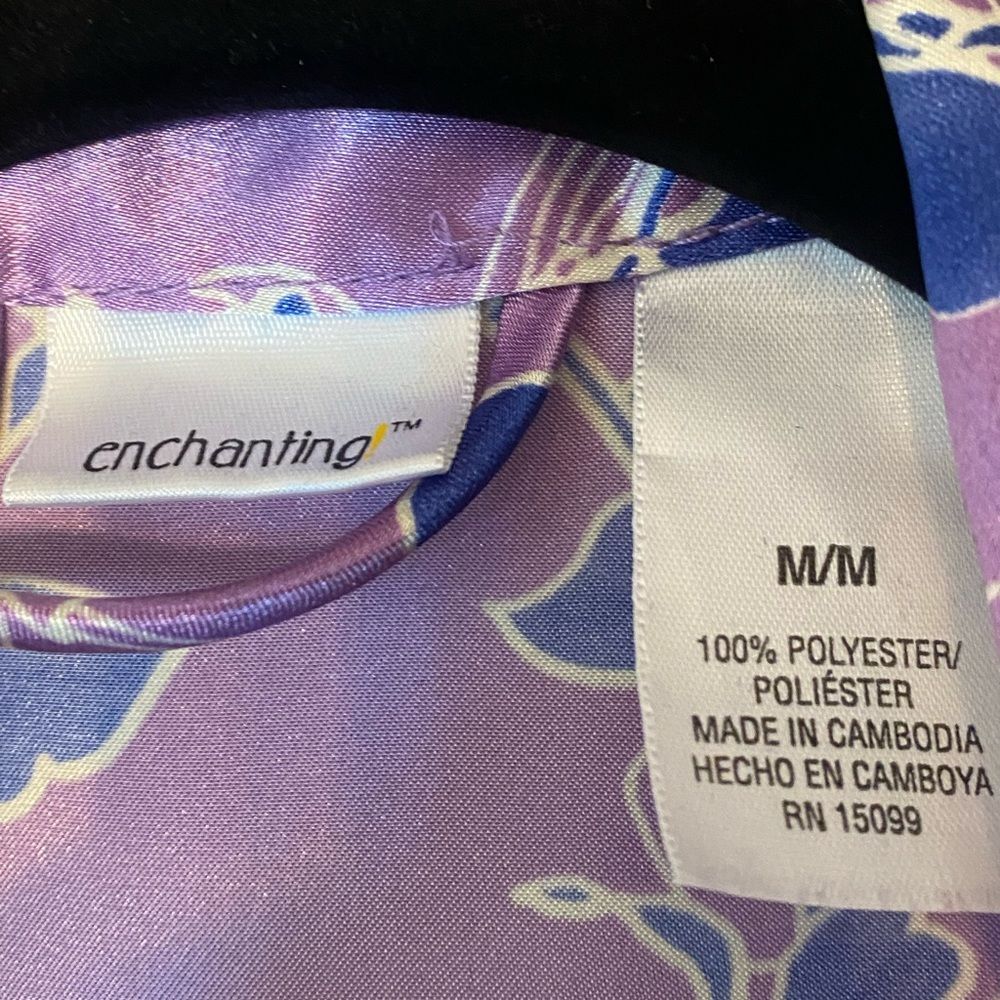 Enchanting Floral Robe Size M - Picture 2 of 5